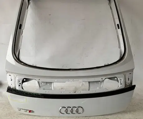 Audi TT TTS RS Mk3 8S Tailgate/trunk/boot lid