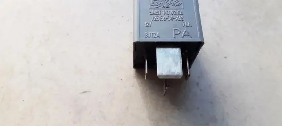 Volvo XC90 Other relay 5M5T14B192EA V23136-J4-X62