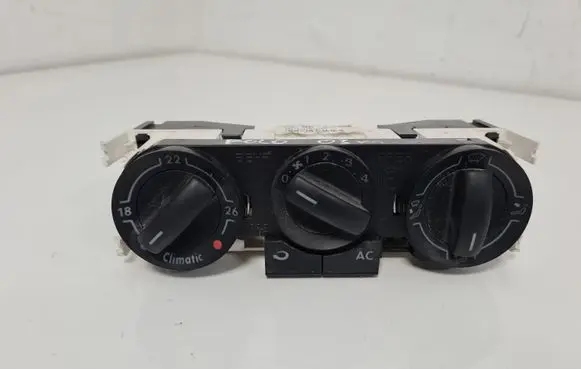 Volkswagen Polo IV 9N3 Climate control unit 6Q0819445 6Q0820045E