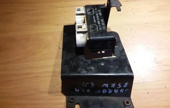 Volkswagen Sharan Coolant fan relay 701919506