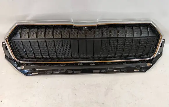 Skoda Enyaq iV Front bumper upper radiator grill 5LA853653