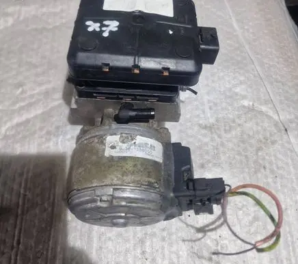 Citroen C5 Air suspension compressor 9636713880 5002074C TP8025
