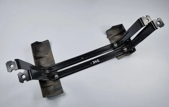 Volkswagen Tiguan Allspace Fuel tank mounting bracket 5QF201656D