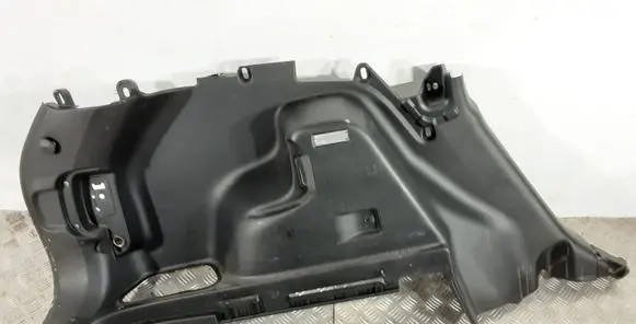 Trunk/boot lower side trim panel