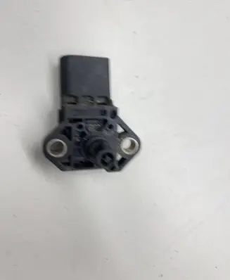 Volkswagen Jetta VI Air pressure sensor 0261230389 04E906051 130409T112927E
