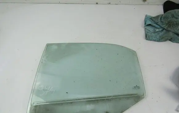 Mitsubishi Carisma Rear door window glass 