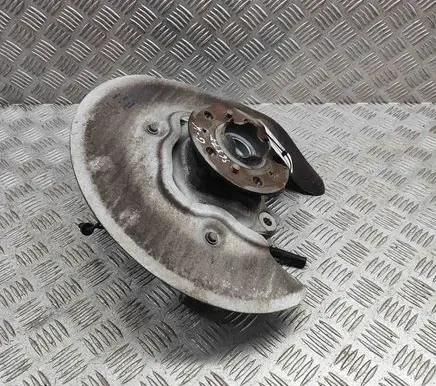 BMW M3 G80 Rear wheel hub 8095657