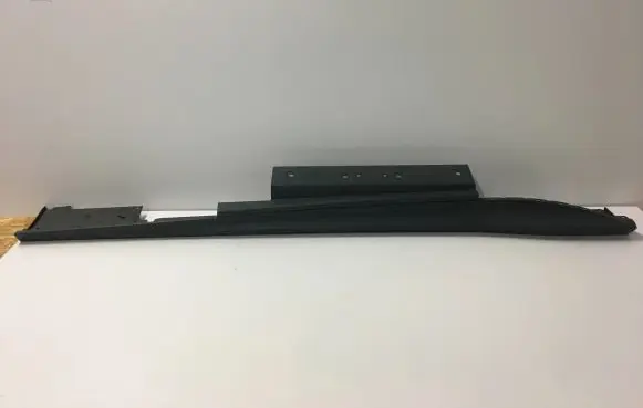 Ferrari F12 Berlinetta Foot area side trim 084305400