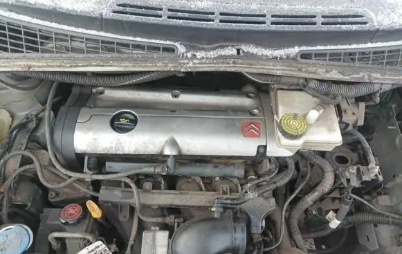 Citroen Xsara Picasso Engine swap 05820220714