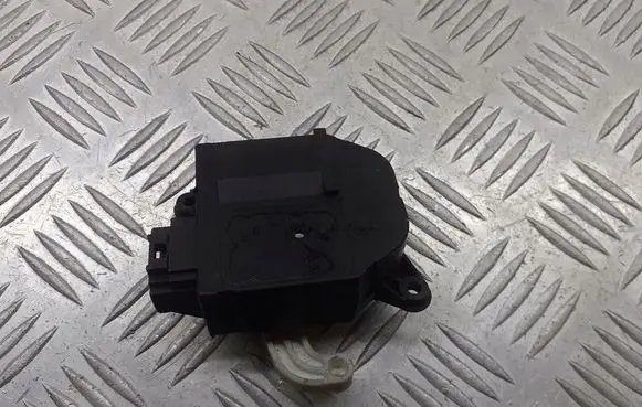 Suzuki SX4 A/C air flow flap actuator/motor 503752-1010