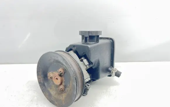 Mercedes-Benz Vito Viano W639 Power steering pump 0034667101