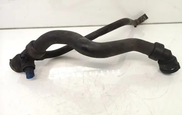 Volkswagen PASSAT B5.5 Engine coolant pipe/hose 4B0121049S