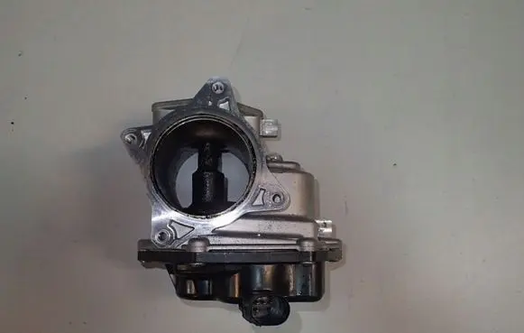 Volkswagen Amarok EGR valve 03L131501AA