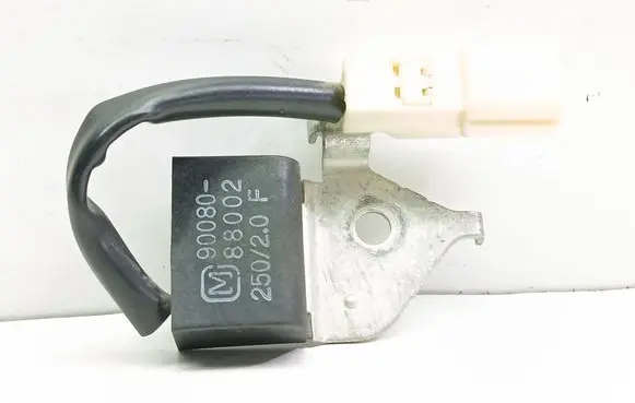 Toyota Avensis T250 Aerial antenna amplifier 9008088002