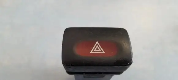 Nissan Sunny Hazard light switch