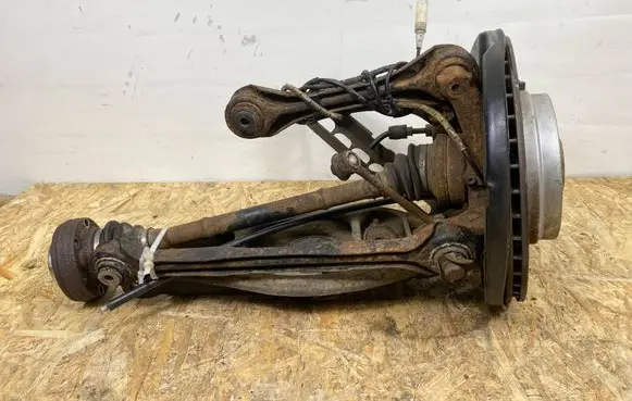 BMW 3 E92 E93 Rear wheel hub 33217533452 33217561790 33326774808