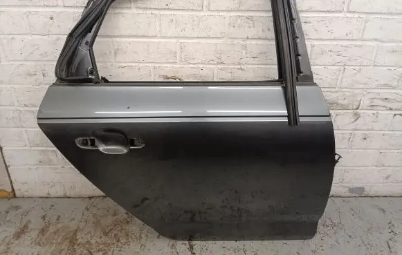 Audi A4 S4 B9 Rear door