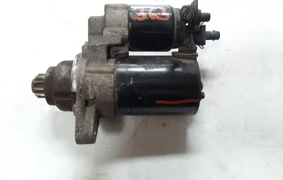 Volkswagen Polo IV 9N3 Starter motor 02T911023G