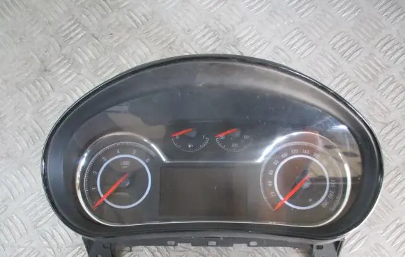 Opel Insignia A Speedometer (instrument cluster) 23344810