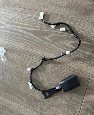 Toyota C-HR II Front seatbelt buckle CFSE