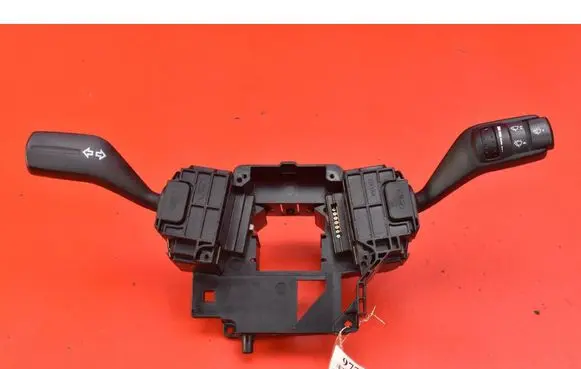 Ford Focus C-MAX Other switches/knobs/shifts 3M5T-6475-AE