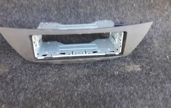 Renault Laguna III Radio/GPS head unit trim 