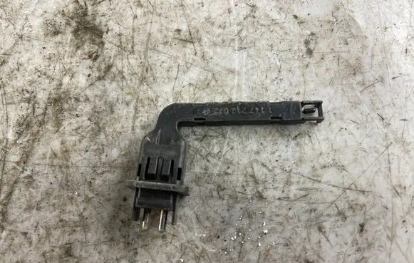 Mercedes-Benz C W202 Interior temperature sensor 2028300472 1147212072