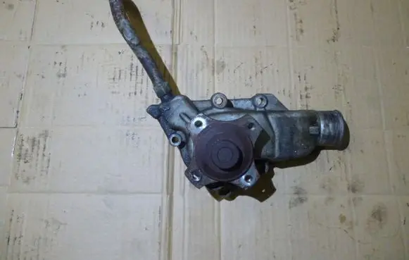 Jeep Cherokee Water pump 