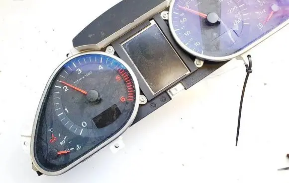 Audi Q7 4L Speedometer (instrument cluster) 5550007301
