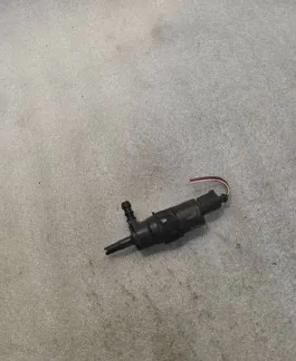Audi A6 S6 C6 4F Headlight washer pump 3B7955681 001016