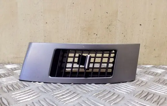Mitsubishi Outlander Dash center air vent grill GN71114260