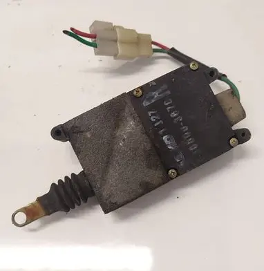 Ford Escort Central locking motor 8300003670