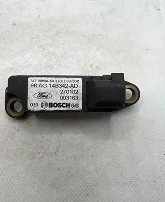 Ford Focus Airbag deployment crash/impact sensor 98AG14B342AD 003163 270102