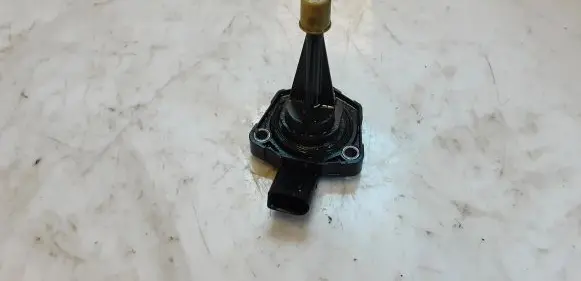 Audi A6 S6 C7 4G Oil level sensor 6PR010418 03C907660AA