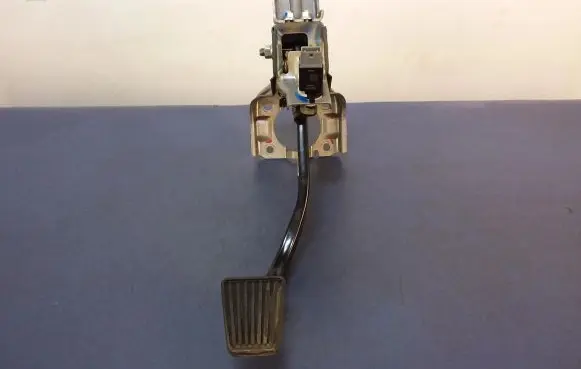 Hyundai Tucson TL Accelerator throttle pedal 32800-D3000