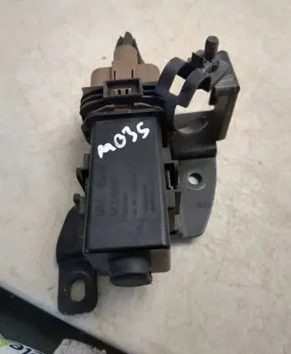 Hyundai i30 Glow plug pre-heat relay 368302A300 GA502B06 151029
