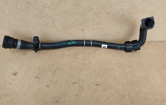BMW 4 F32 F33 Engine coolant pipe/hose 8673993 17128673993