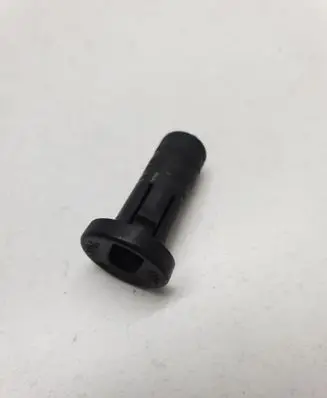 Radiator mount bracket