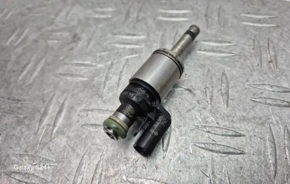 Fuel injector