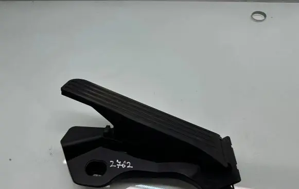Volkswagen Golf Plus Accelerator throttle pedal 1K1721503S 6510100102