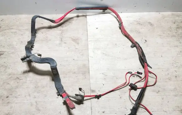 BMW 5 GT F07 Positive cable (battery) 9150983 10304410 9168421