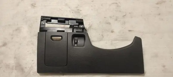 Dacia Sandero III Dashboard lower bottom trim panel 689215948R