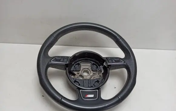 Audi Q3 8U Steering wheel 8U0419091R