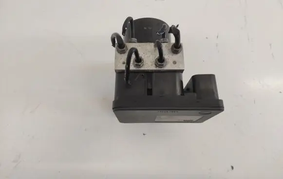 Volkswagen Golf V ABS Pump 1K0907379AA