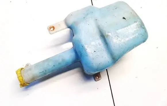Ford Mondeo MK II Windshield washer fluid reservoir/tank 96bg17618