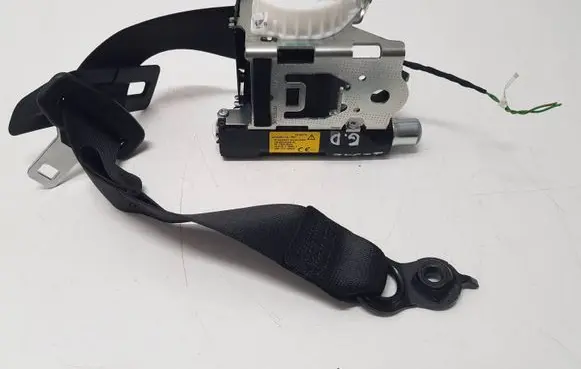 BMW 2 F45 Rear seatbelt 33042560 34009430 34190514E