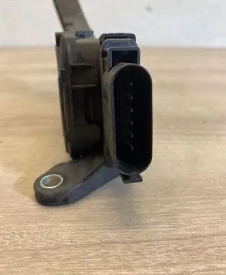 Ford Fiesta Accelerator throttle pedal 8v219f836aa 6pv00951700