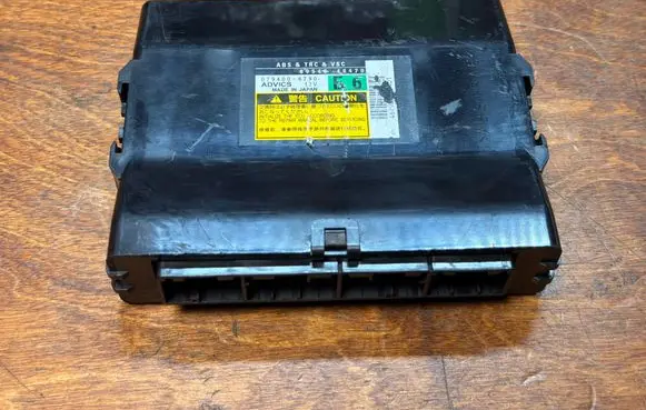 Lexus RX 450H ABS control unit/module 8954048470 0794006790