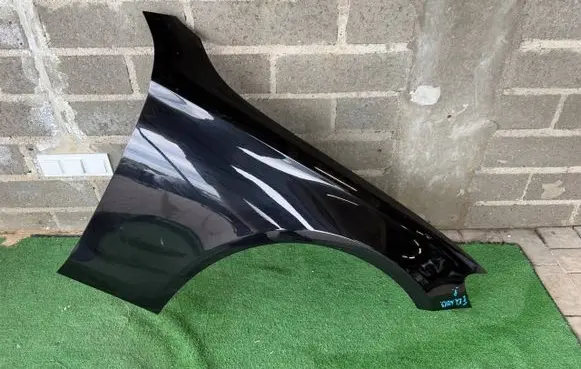 Mercedes-Benz E W213 Fender A2138810001