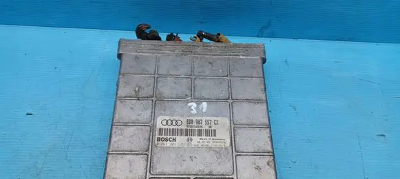 Audi A4 S4 B5 8D Engine control unit/module 8d0907557cx